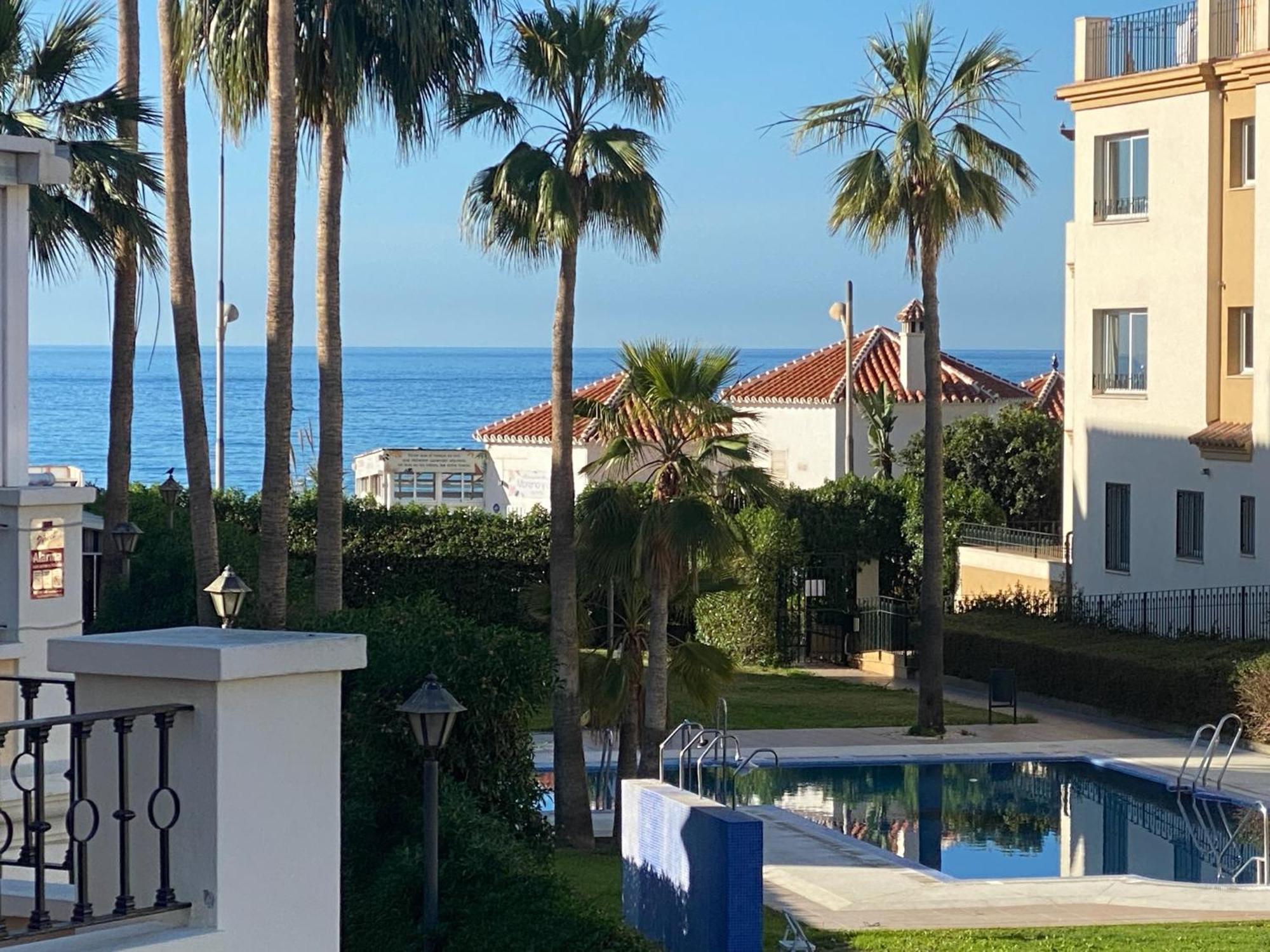 Strandnaera Boende I Torrox Costa Exterior foto